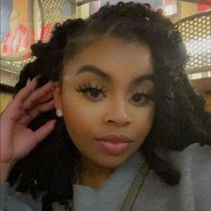 Meet your Posher, Laice